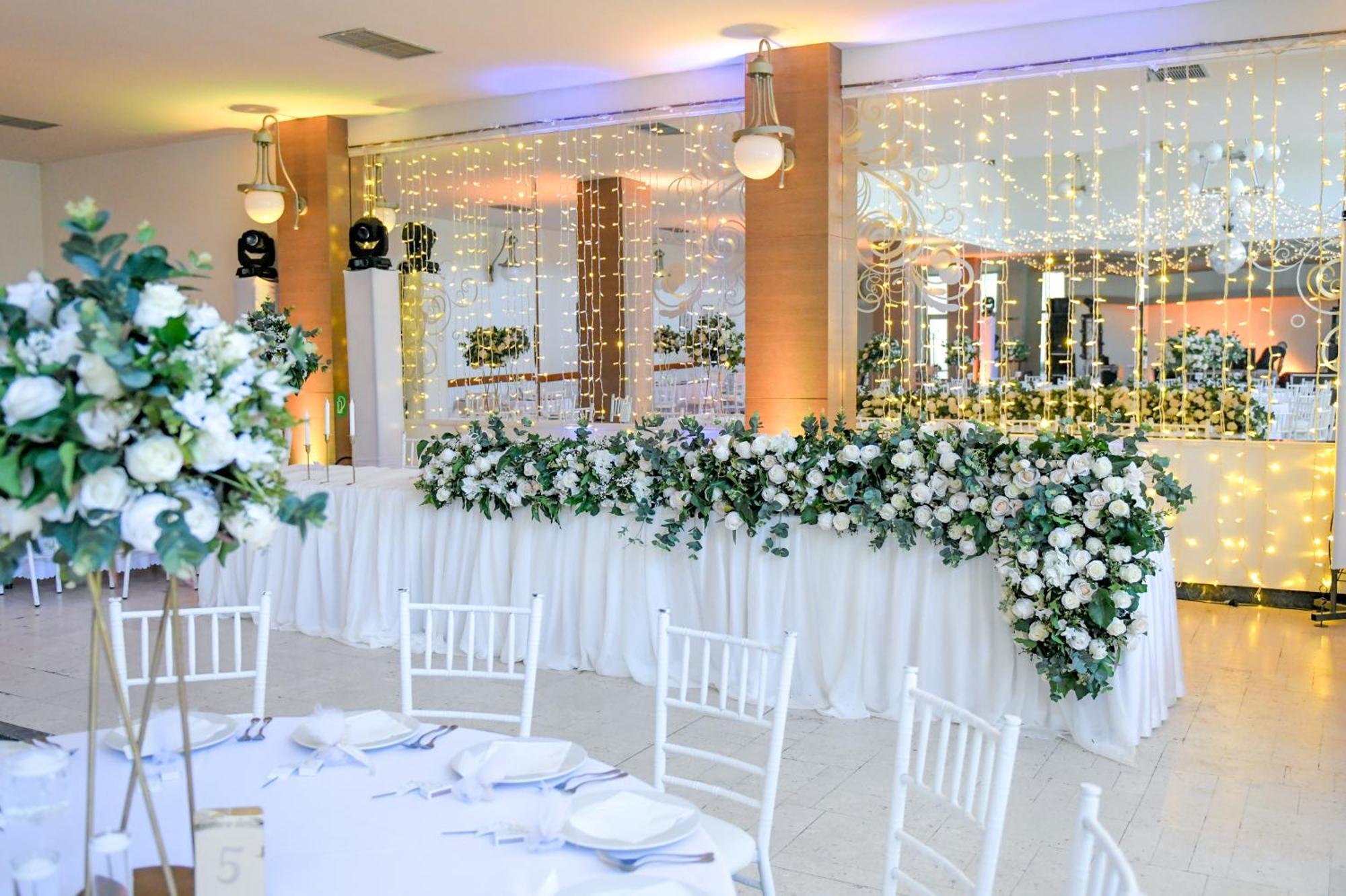 Hotel Fontana บาชกาปาลังกา ภายนอก รูปภาพ